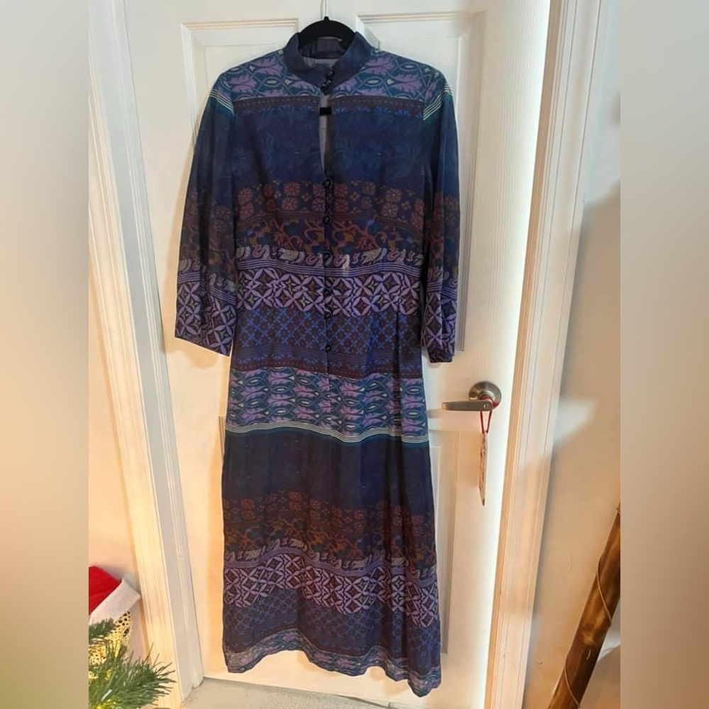 Vintage blue and purple long sleeve maxi